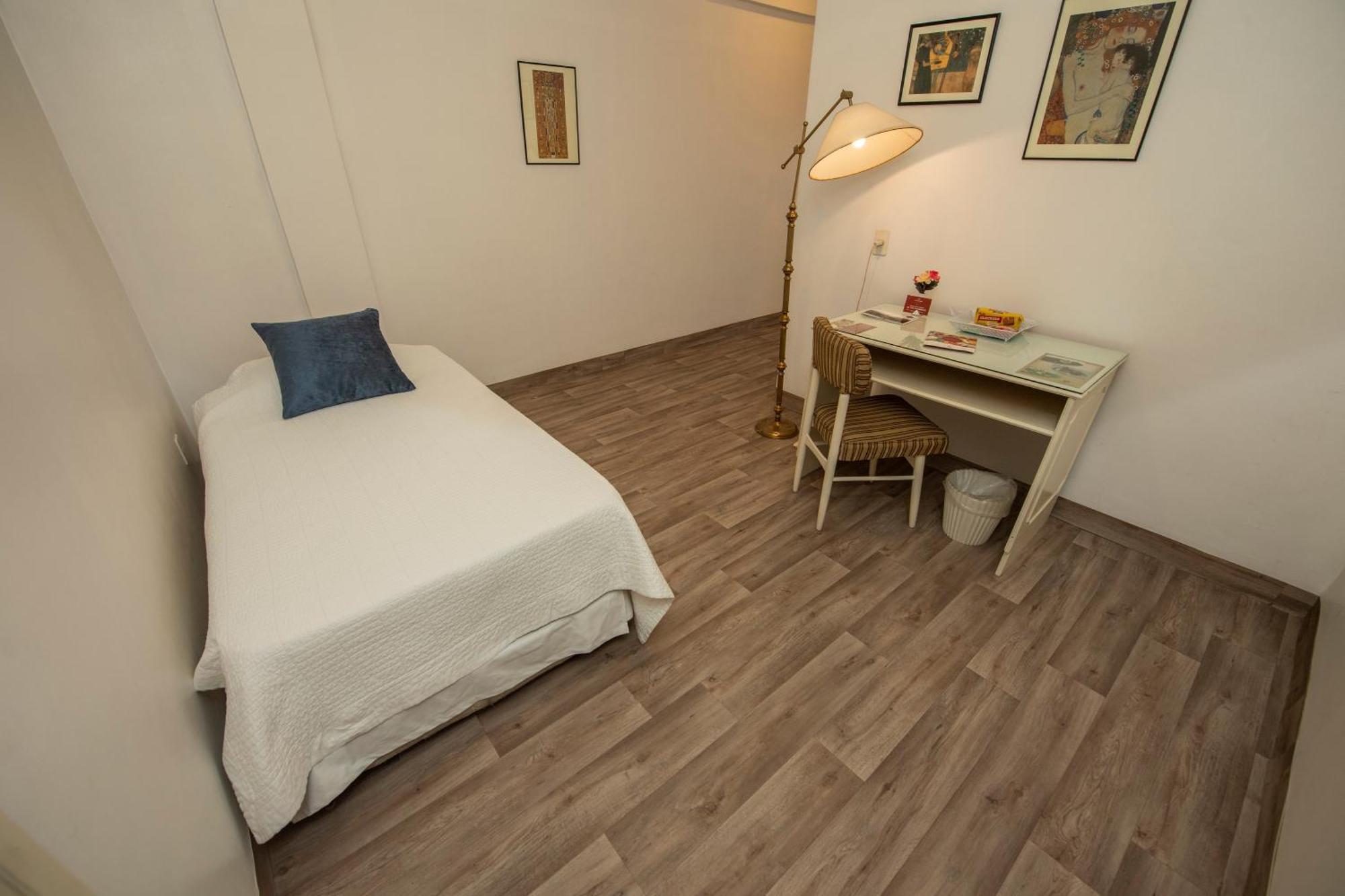 Hotel Cecilia أسونسيون الغرفة الصورة