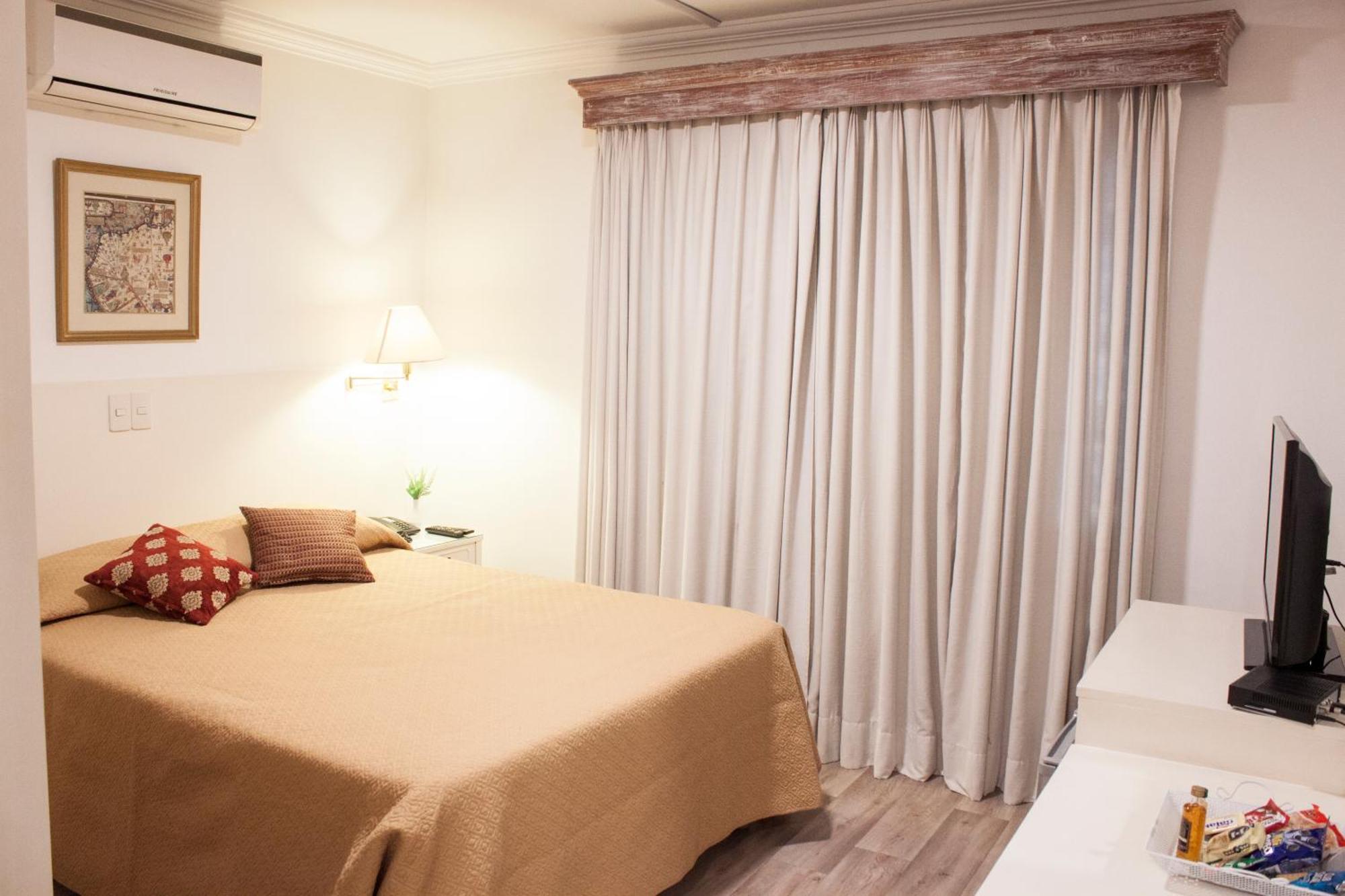 Hotel Cecilia أسونسيون الغرفة الصورة