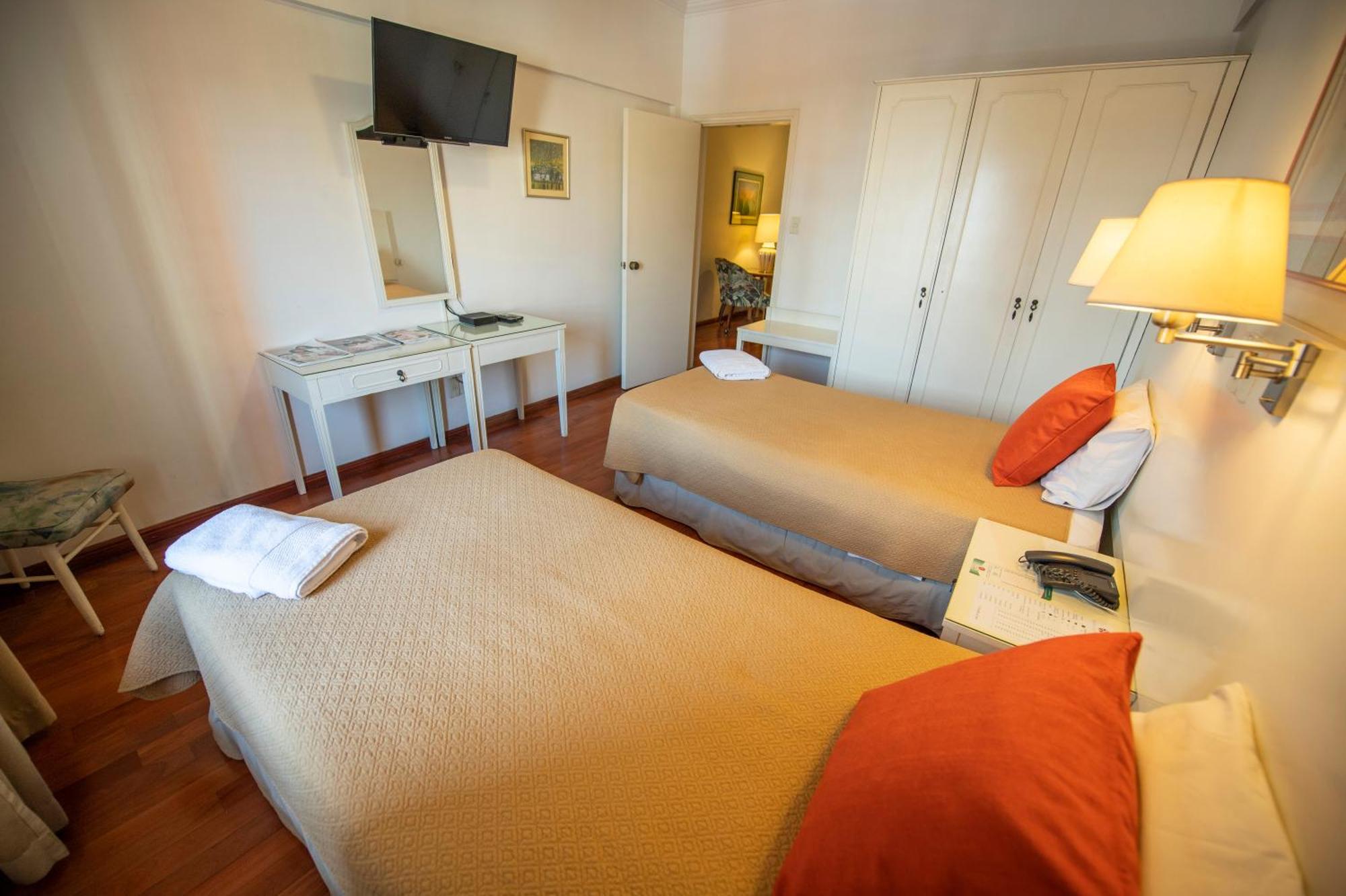 Hotel Cecilia أسونسيون الغرفة الصورة